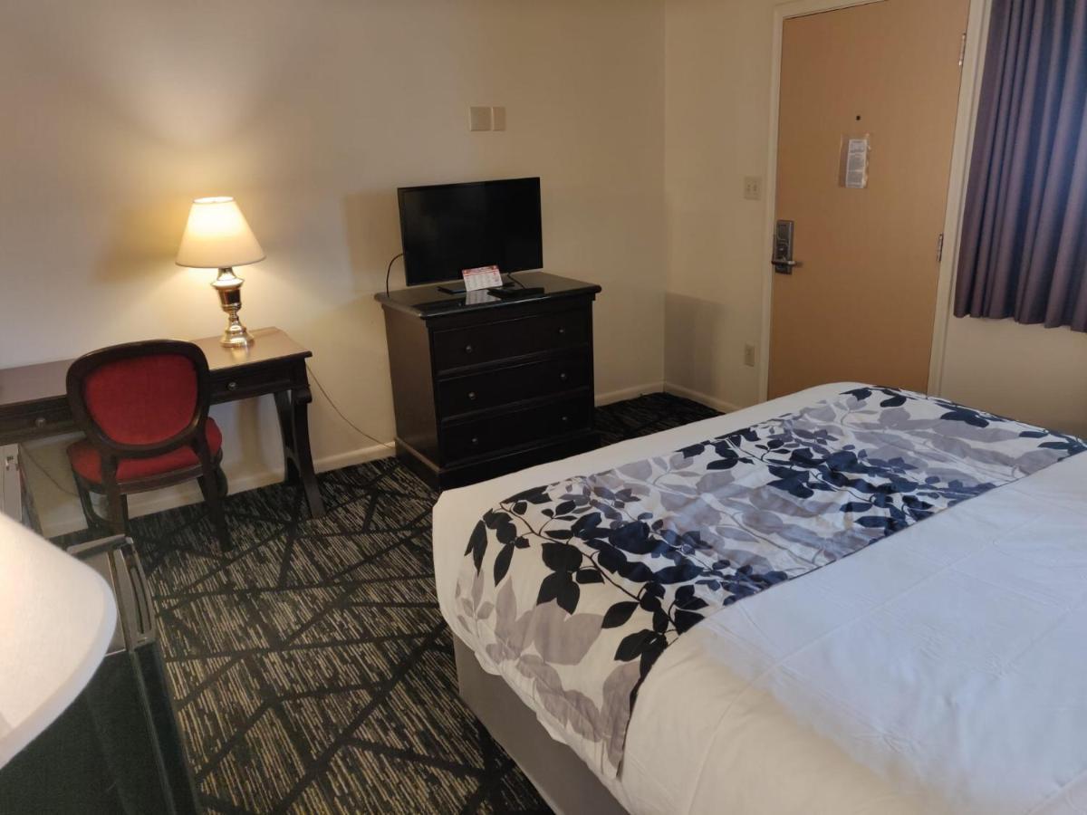 Skyline Motor Inn Cody Exterior foto